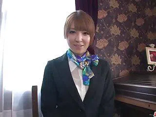 Er spritzt seinen Saft in ihre japanische Möse