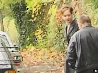 Frau verführt ihren Sohn im Zug