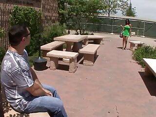 Vollbusige Pornostars aus Las Vegas drehen Porno