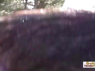 India Summer bläst und fickt im Auto