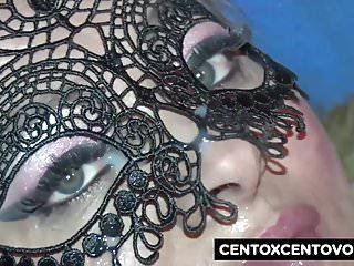 Junge zozze beim romane im roma