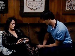 Vintage Porno Mutti teilt sich einen Lapdance