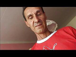 Beruhmte Musik kann deine Sekretärin nicht widerstehen